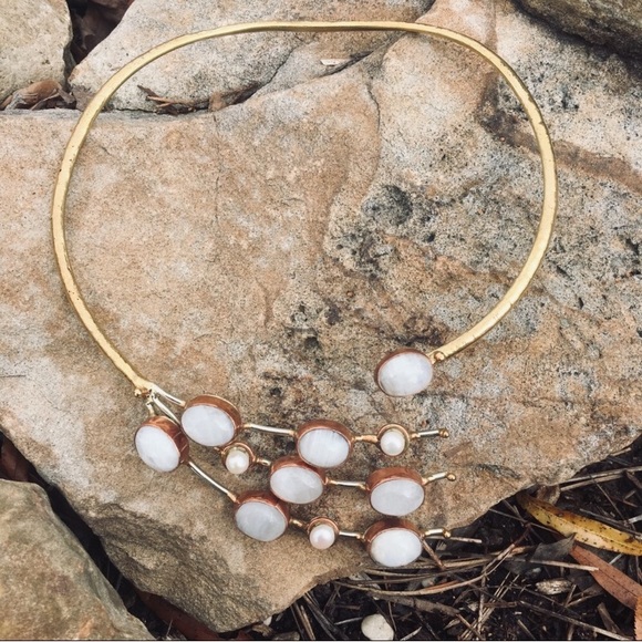 Jewelry - Tri-Metal Moonstone & Pearl Collar Necklace